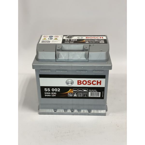 Автомобильный аккумулятор BOSCH 54Ah 530A R+ (правый +) L1 (S50 020) 564958891528 фото