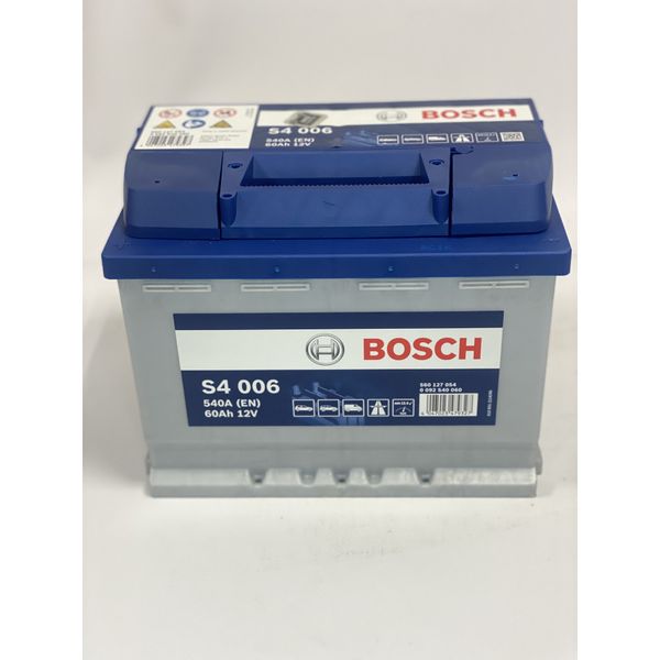 Автомобільний акумулятор BOSCH 60Ah 540A R+ (правий +) L2 (S40 050) 564958891523 фото